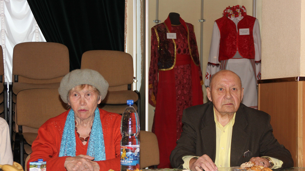 Активисты татарской общины организовали и провели вечер поэзии (3).jpg