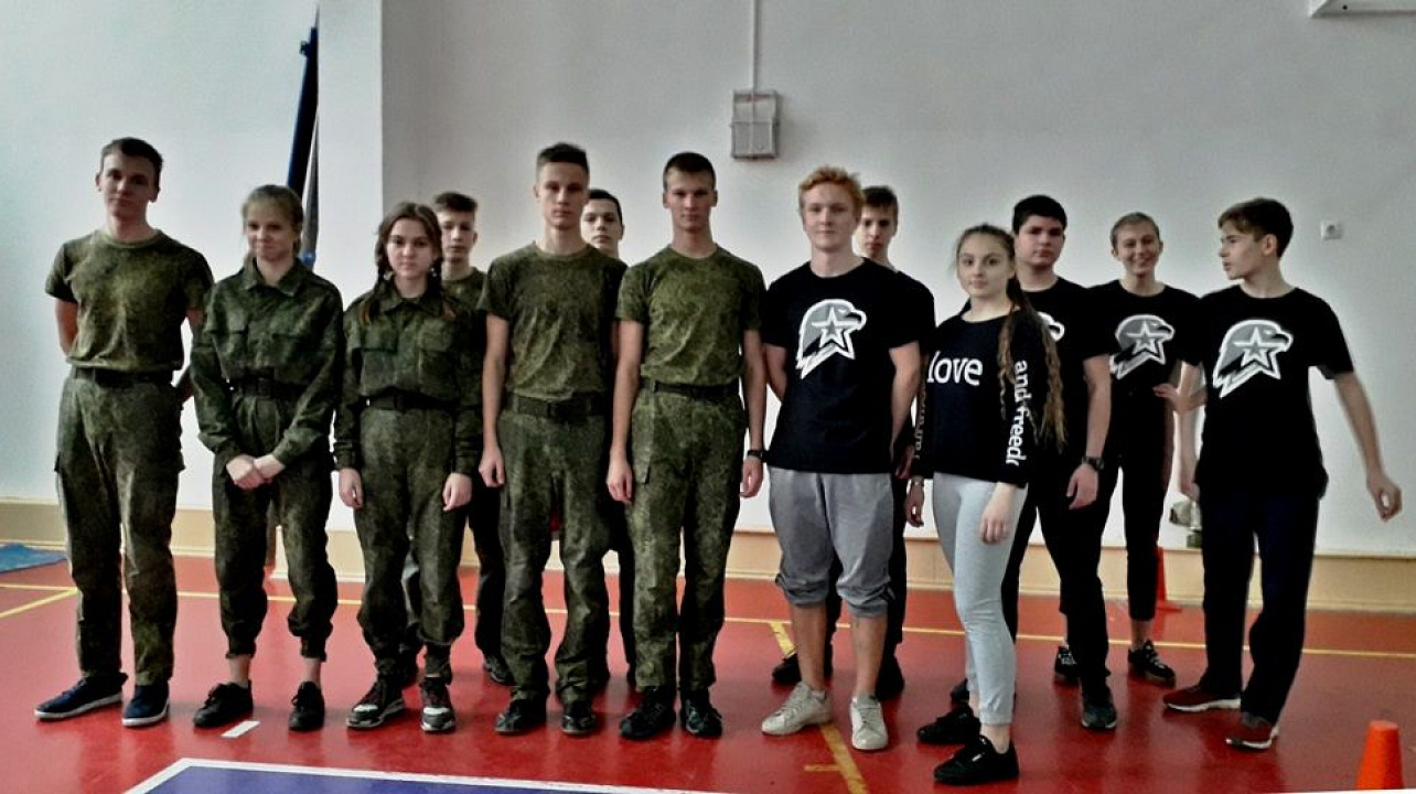 В школе № 41 прошёл окружной этап военно-спортивного конкурса «К защите Отечества готов!»