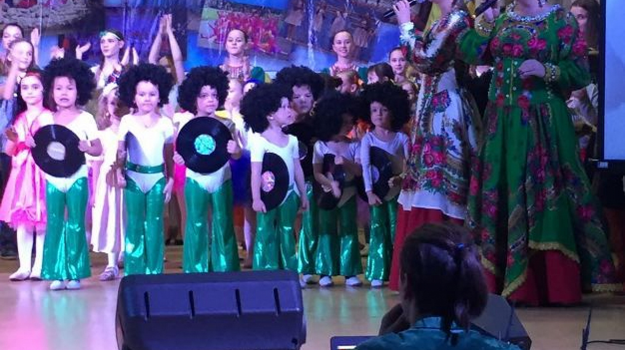 В учреждениях культуры Центрального округа проходят мероприятия, посвященные Дню матери