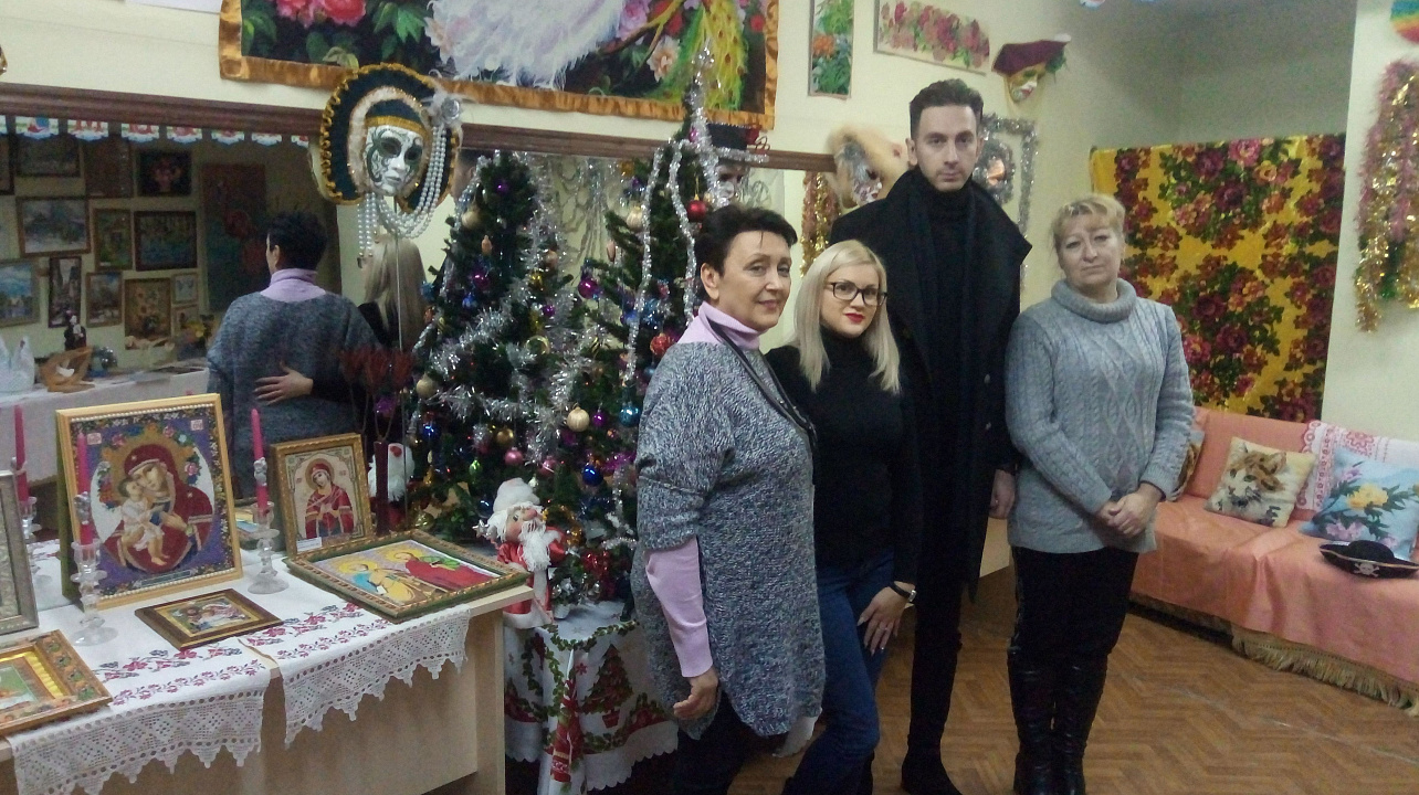 В помещении территориального центра №26 открылась выставка народного творчества