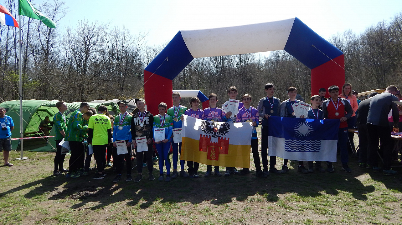 Жители Западного округа приняли участие в Первенстве Краснодарского края по спортивному туризму