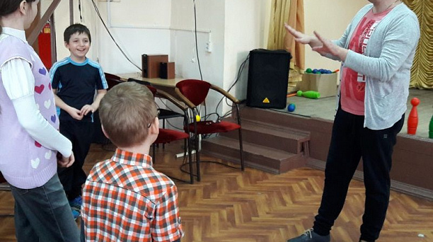 В Доме культуры Западного округа прошла игровая программа для детей с ограниченными возможностями здоровья