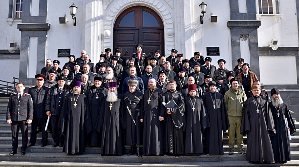 Войсковом соборе состоялась рабочая встреча атаманов и духовенства