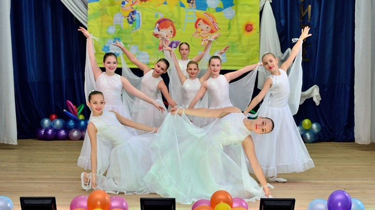 В Прикубанском округе прошел детский фестиваль ко Дню матери-казачки