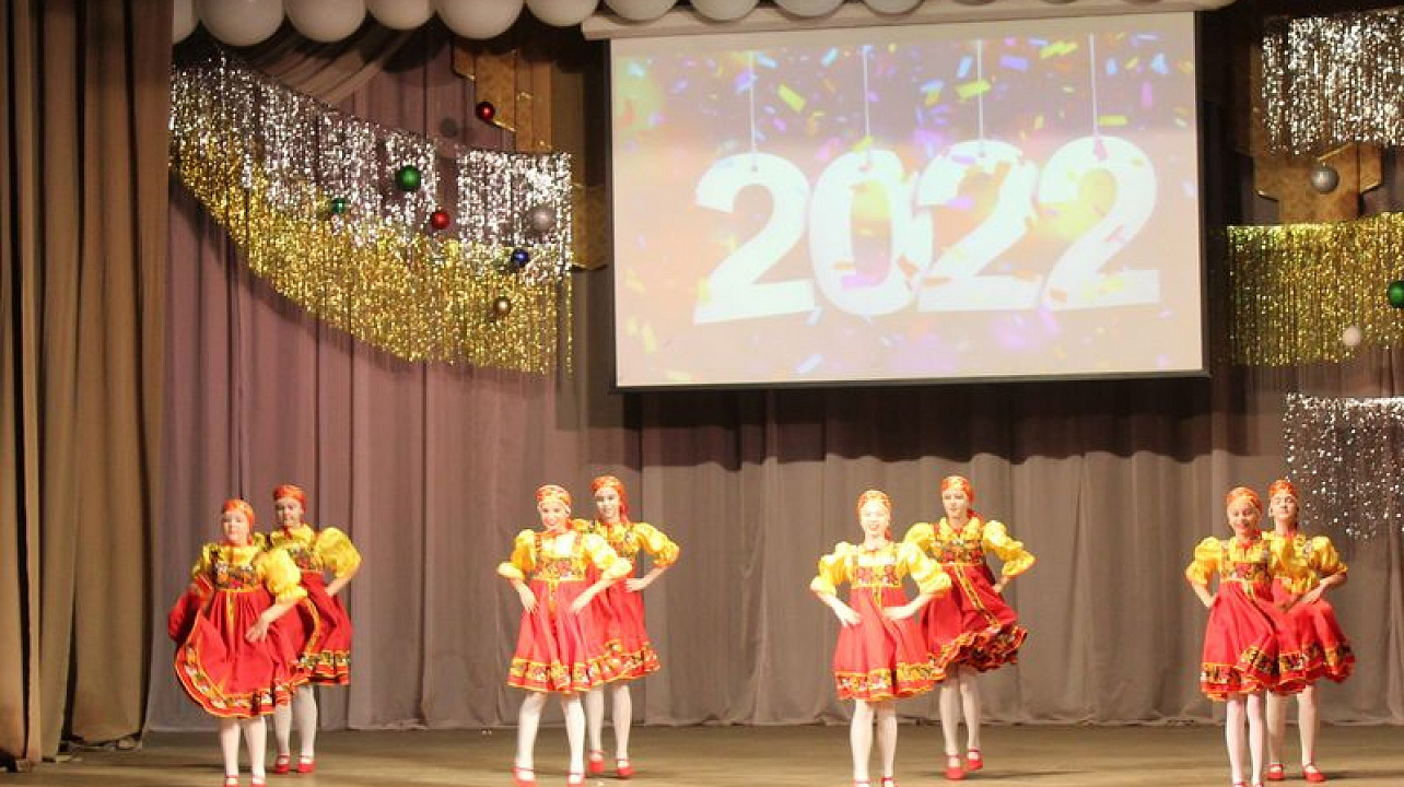 Глава администрации Центрального округа Елена Малова поздравила жителей округа с наступающим Новым годом