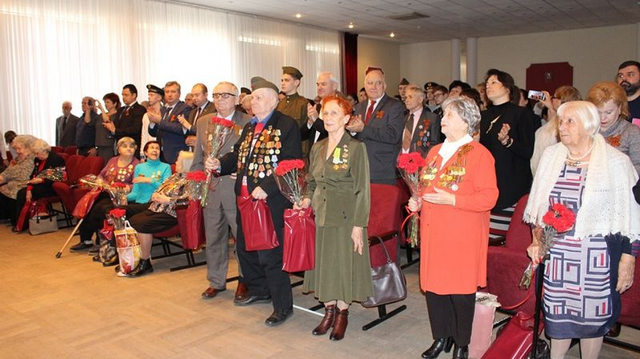 В Центральном округе прошел торжественный прием блокадников и освободителей Ленинграда