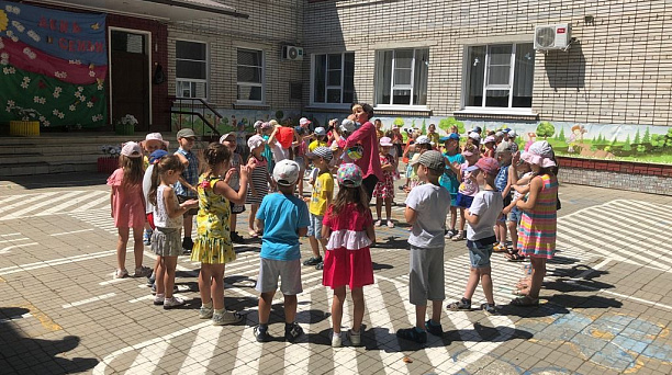 В детских садах Западного округа прошли праздники  по случаю  Дня семьи, любви и верности