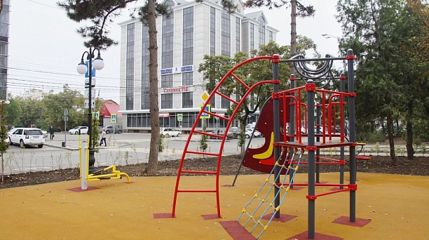 Больше 2 гектаров благоустройства: в Краснодаре обновили бульвар «Гагаринский»