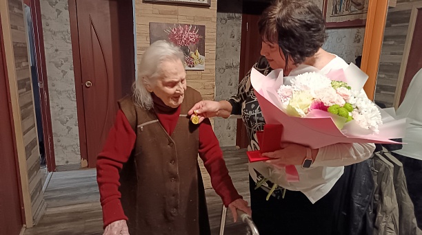 Сегодня Кудашкину Антонину Павловну поздравили с присвоением звания Почетного гражданина города Краснодара