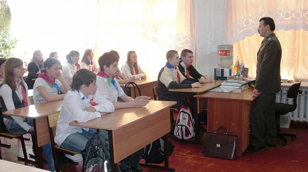 В школе №62 прошли встречи ветеранами войны и воинами-интернационалистами