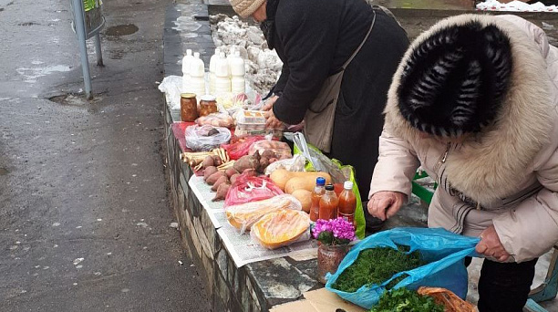 В Западном округе продолжается работа по пресечению «стихийной торговли»
