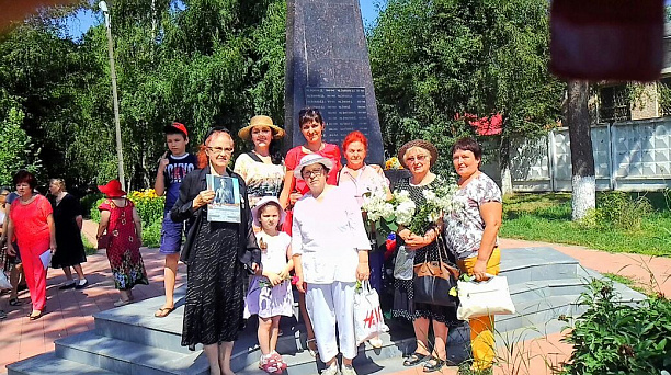 В «Сквере Памяти» на ул. Российской почтили память героев ВОВ