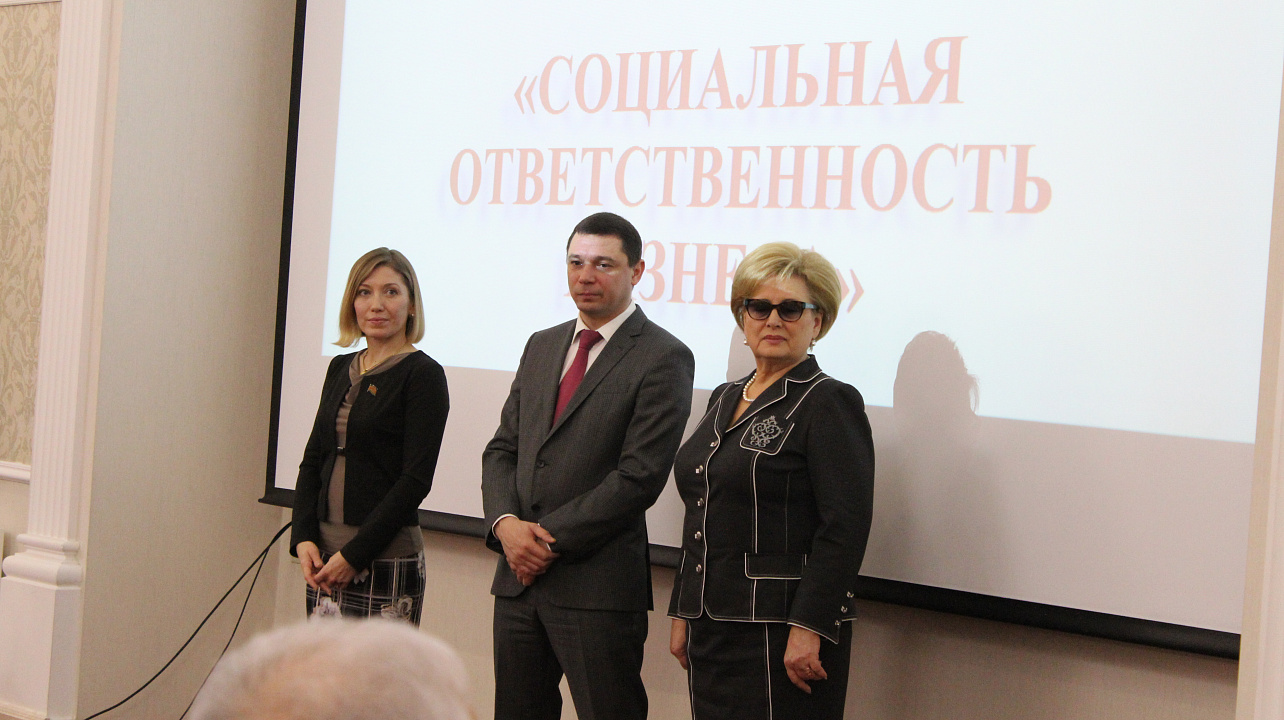 Спортивные итоги года подвели в Краснодаре. Атлетов и тренеров поблагодарил за достижения и поздравил с наступающим 2018 годом мэр Евгений Первышов. Часть 2.