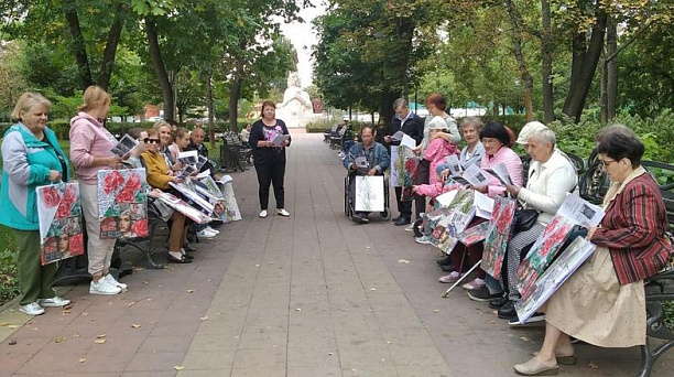 В Вишняковском сквере прошла игра "Что? Где? Когда?"