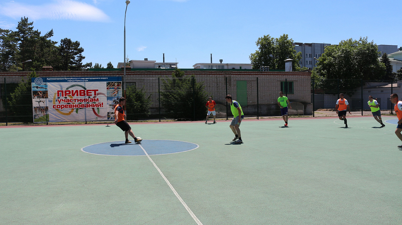 В Прикубанском округе прошел турнир по мини-футболу, посвященный Дню России