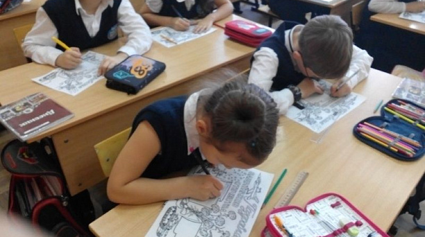 В гимназии 92 прошёл классный час «Памяти прадедам ВОВ 1941-1945»