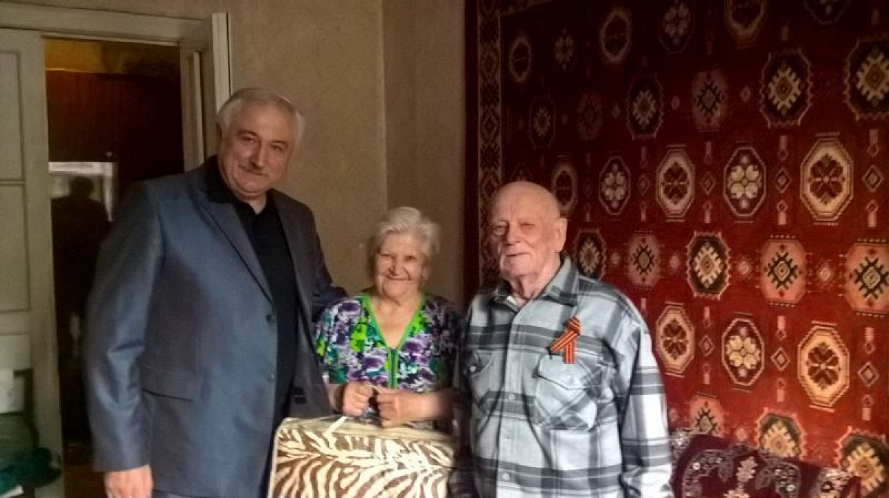 С Днем Победы поздравляем!