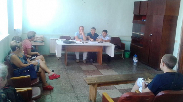 В Калининском сельском округе обсудили проблемы посёлка Российского