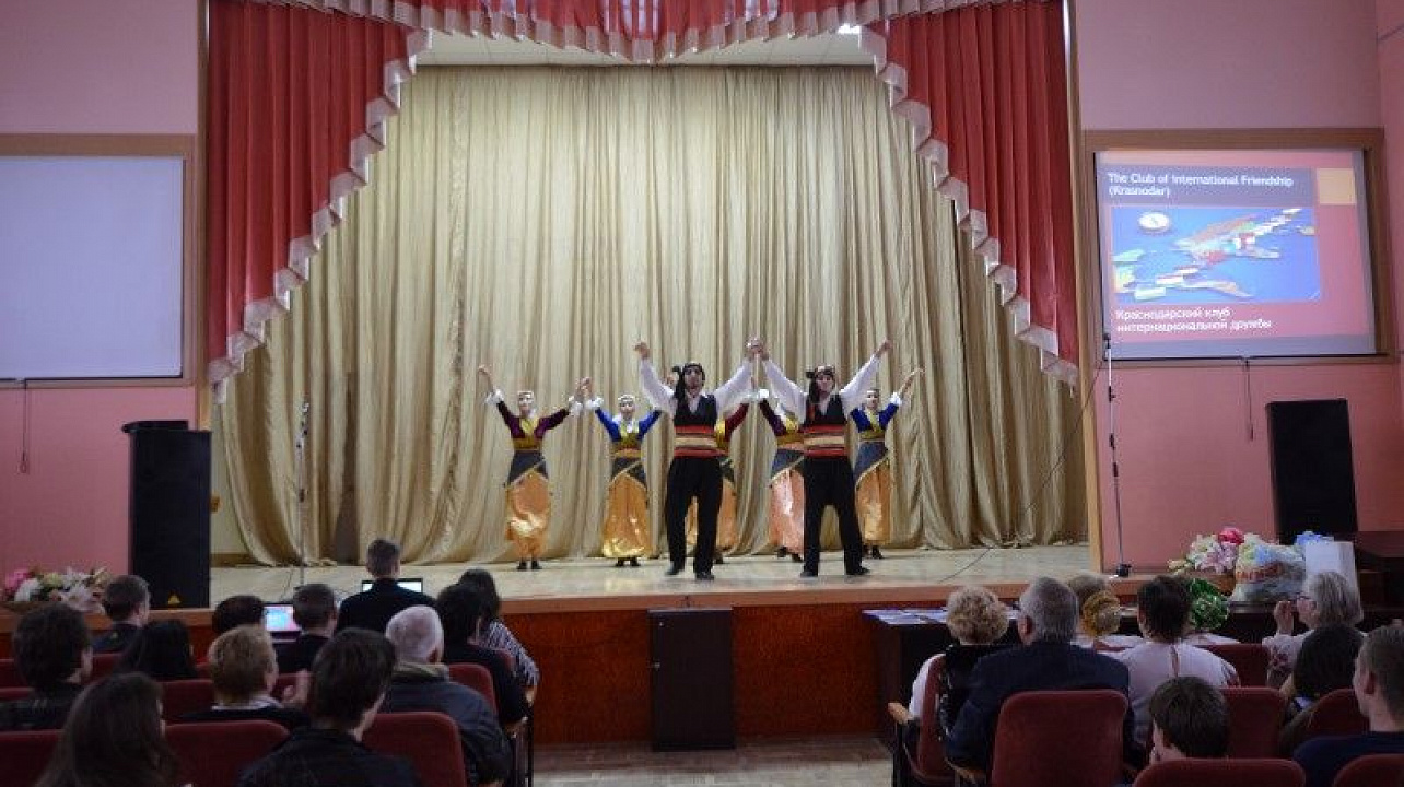 Клубы интернациональной дружбы организовали творческий вечер (6).JPG