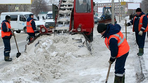 В Прикубанском округе на уборке снега задействовано 106 единиц техники