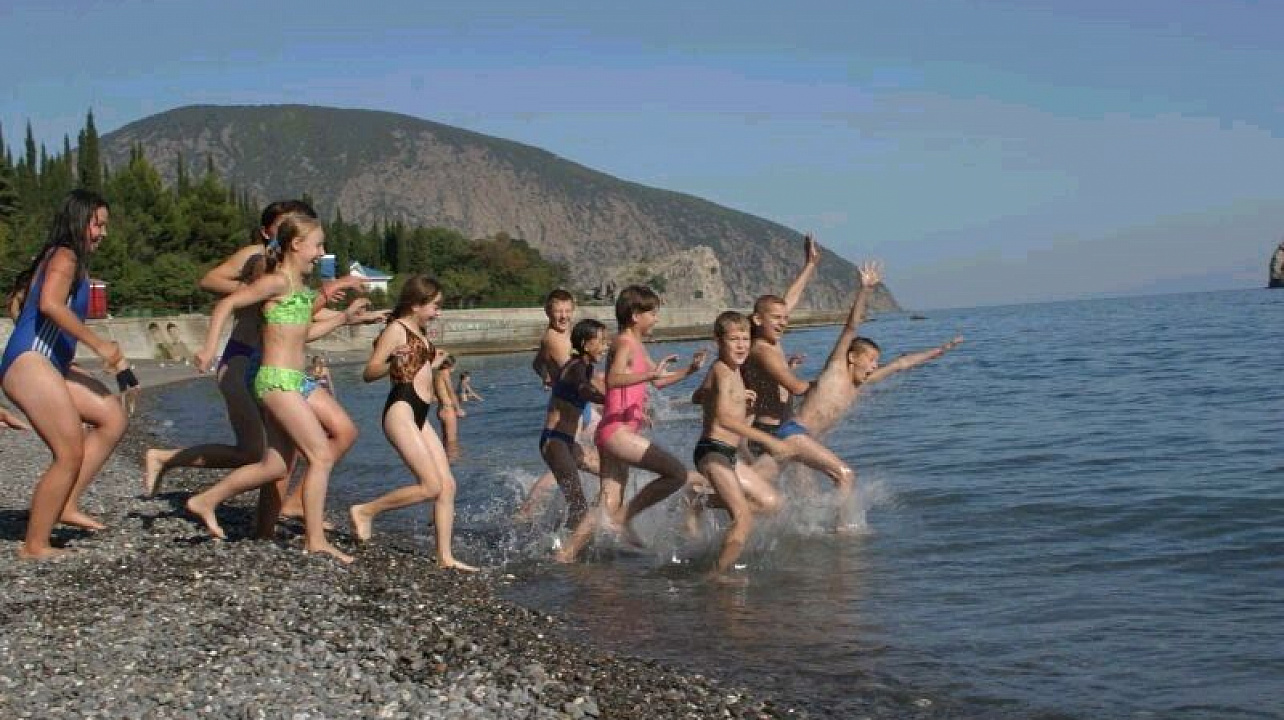 Школьники Западного округа участвуют в краевых профильных сменах