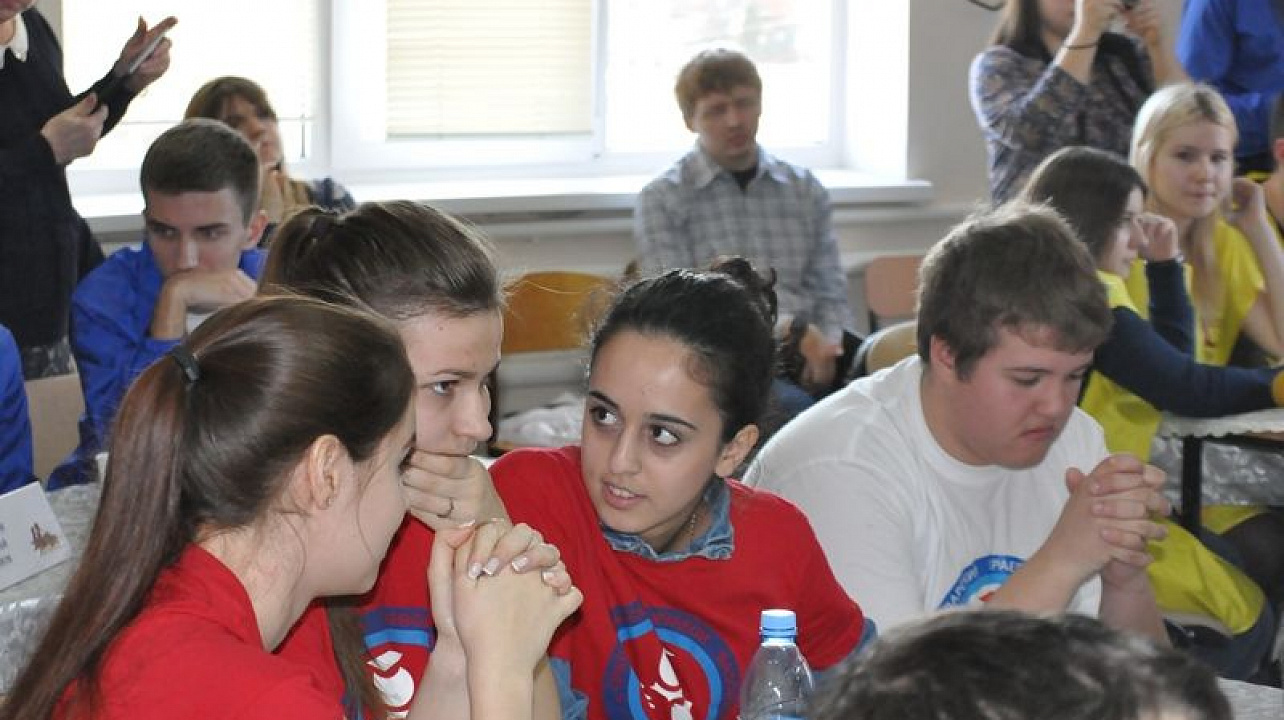 В колледже права, экономики и управления проведен исторический конкурс "Что? Где? Когда?"