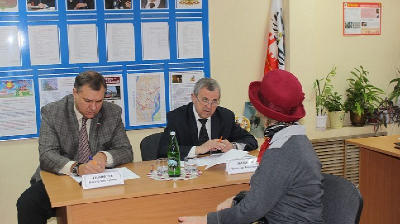 Глава Центрального округа встретился с руководителями ТОС