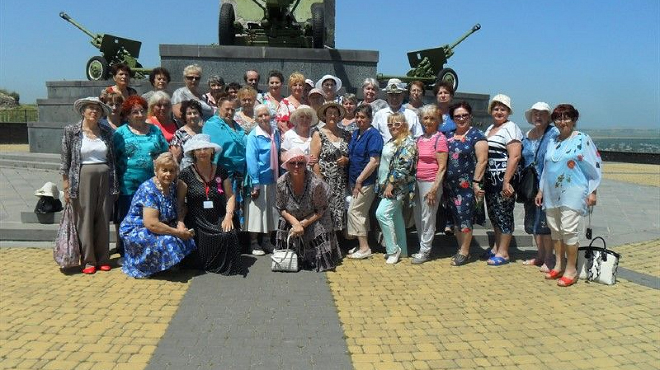 Местное отделение Союза пенсионеров посетило с экскурсией Крым.jpg