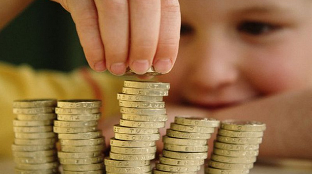 Жителям Центрального округа предлагают оформить пособие на ребенка