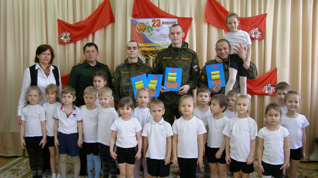 Воспитанники детского сада Западного округа встретились с курсантами военного училища