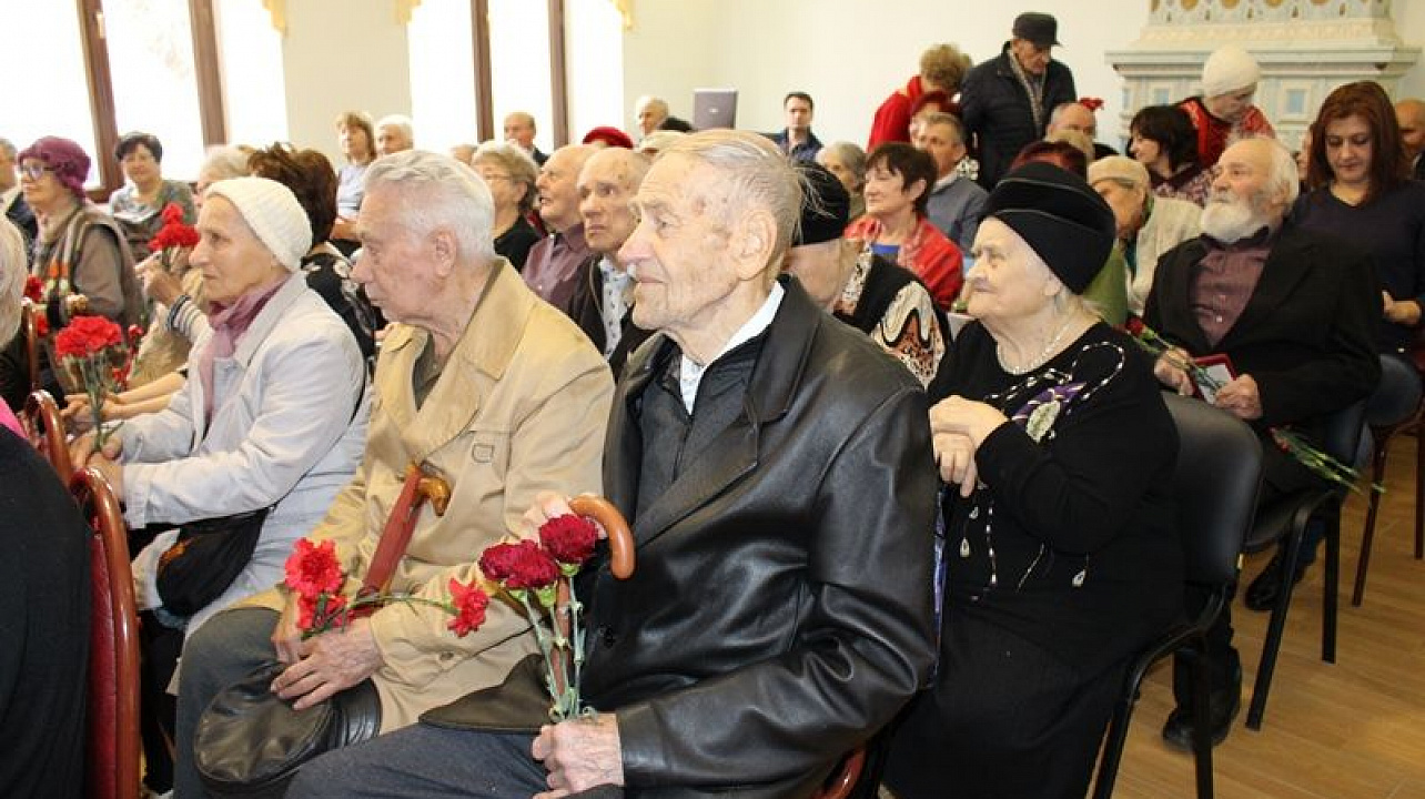 В Центральном округе состоялось торжественное вручение юбилейных медалей