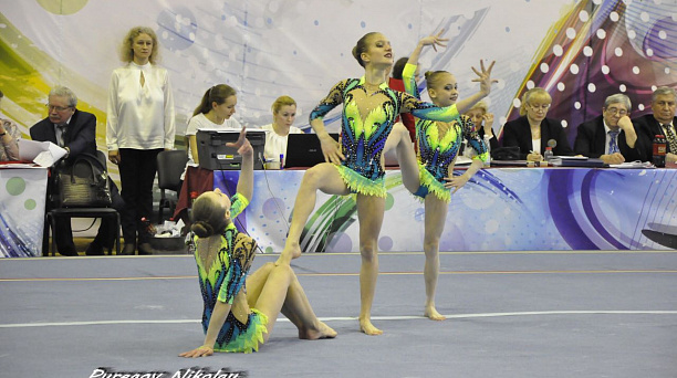 Акробаты «Спортивной школы олимпийского резерва № 3» завоевали 3 награды на Первенстве России