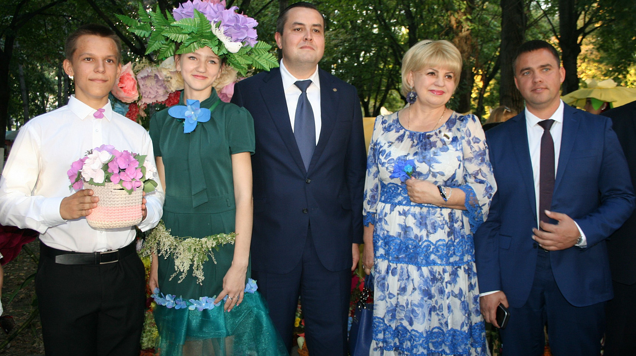 День города в Прикубанском округе встретили фестивалем цветов