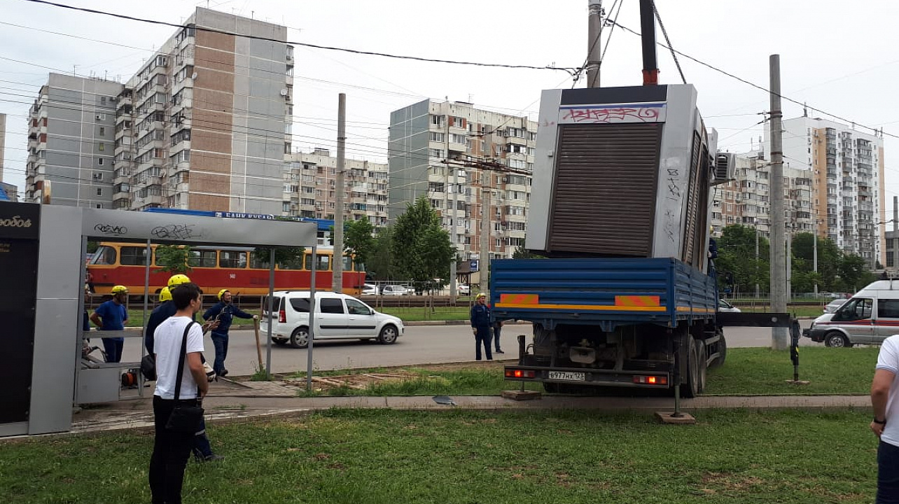 В Западном округе продолжаются работы по комплексному благоустройству территории