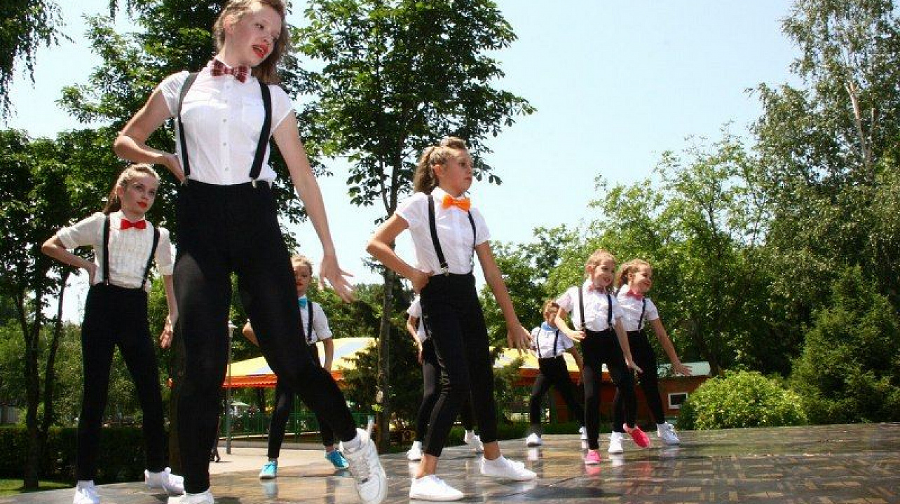 В День России в парке им. 30-летия Победы прошёл концерт