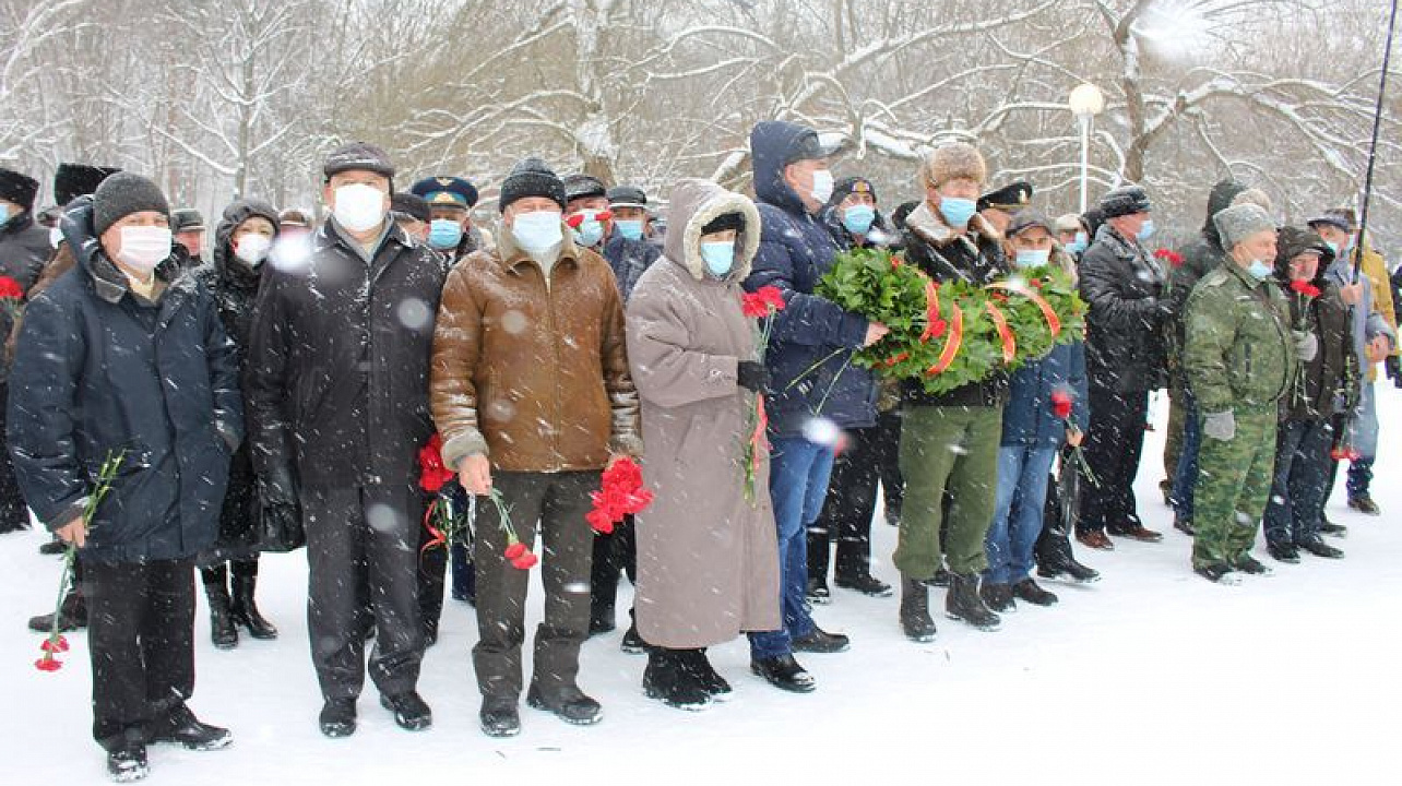Сегодня в Центральном округе прошел митинг в честь 32-й годовщины вывода советских войск из Афганистана