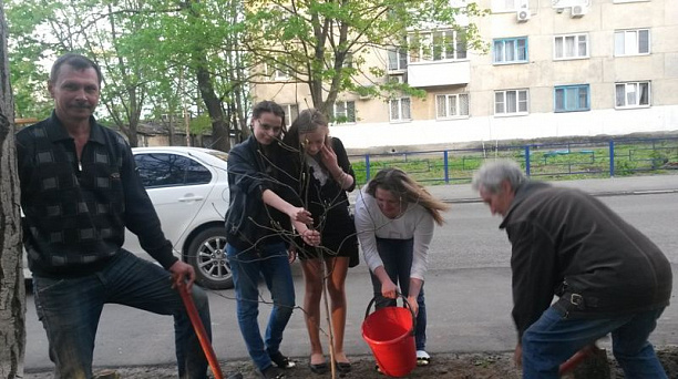 В Центральном округе проходят субботники