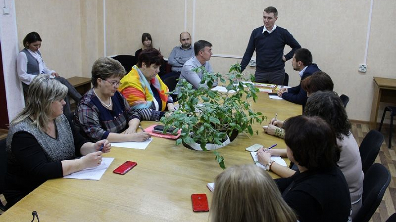 В администрации Центрального округа обсудили вопросы миграционного законодательства