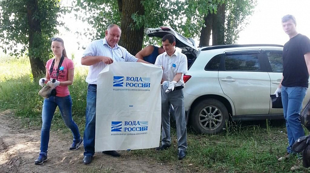 Береговую зону Кубани в районе станицы Елизаветинской очистили от мусора