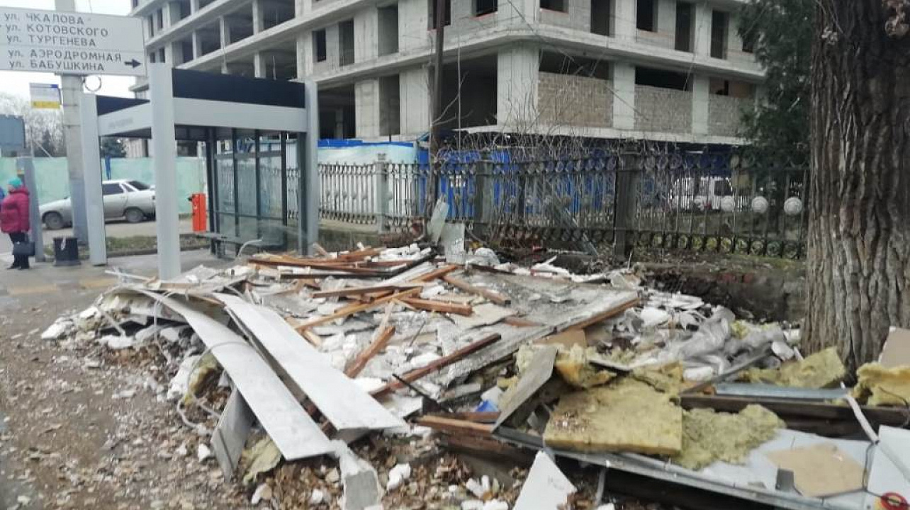 В Западном округе продолжается реконструкция торговых объектов