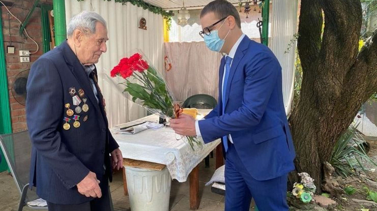 Поздравление Д.И. Синдей_.jpg