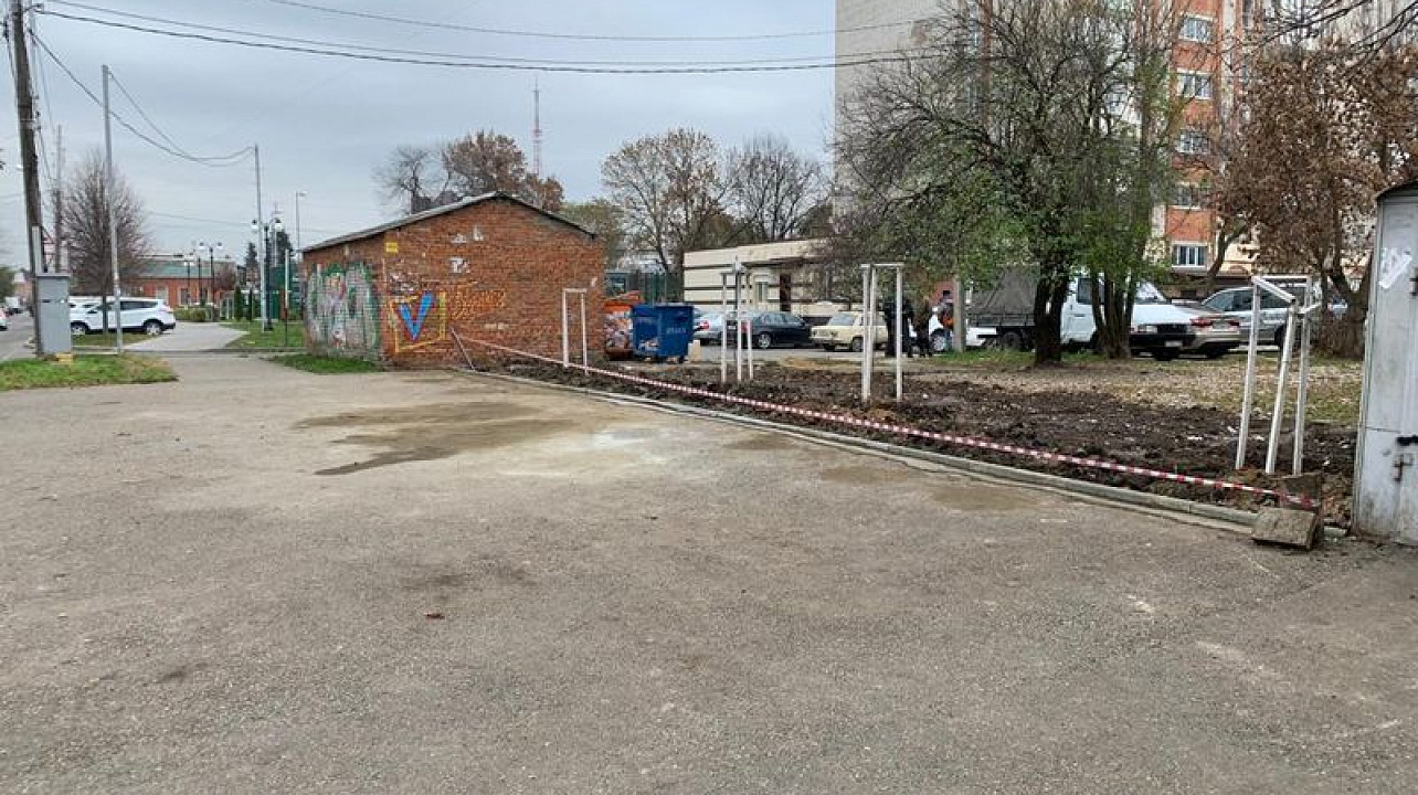 В Центральном округе продолжается борьба с незаконно установленными гаражами