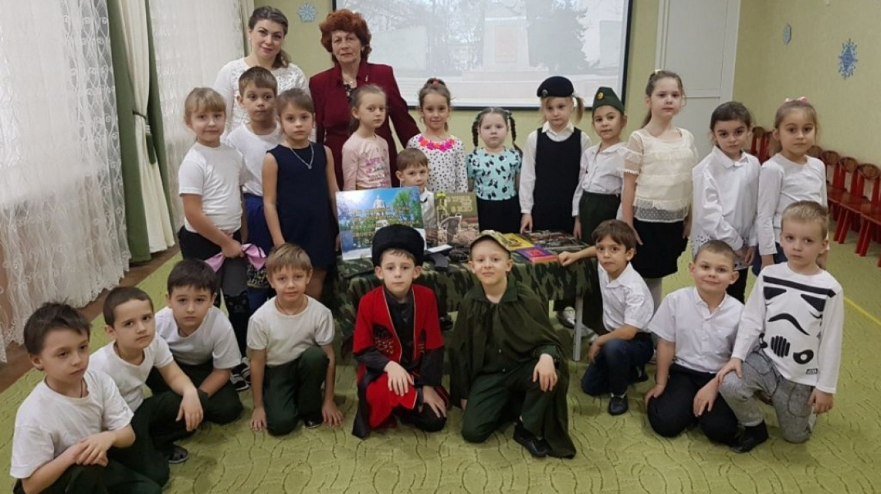 В детском саду Западного округа прошло познавательное мероприятие «Памяти дедов будем достойны!»