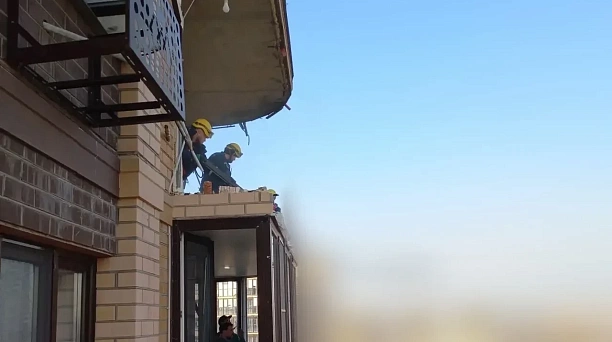 Глава Краснодара: Продолжается обследование домов, пострадавших в результате отражения атаки БПЛА, ведётся оценка ущерба и разрушений 