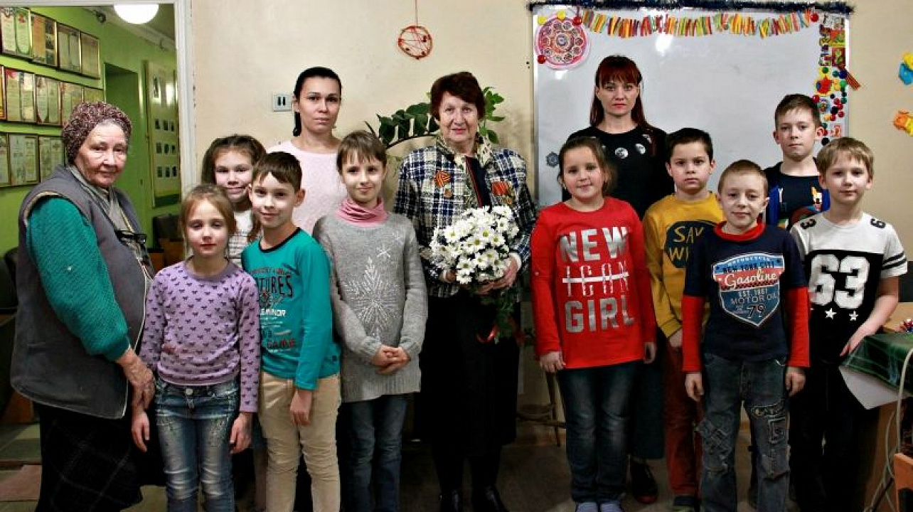 Клуб «Разведчик» провел Урок Мужества, посвященный 74-ой годовщине снятия блокады Ленинграда.jpg