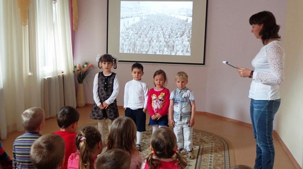 Воспитанники детсада №50 Прикубанского округа разучили «песни Великой Победы»