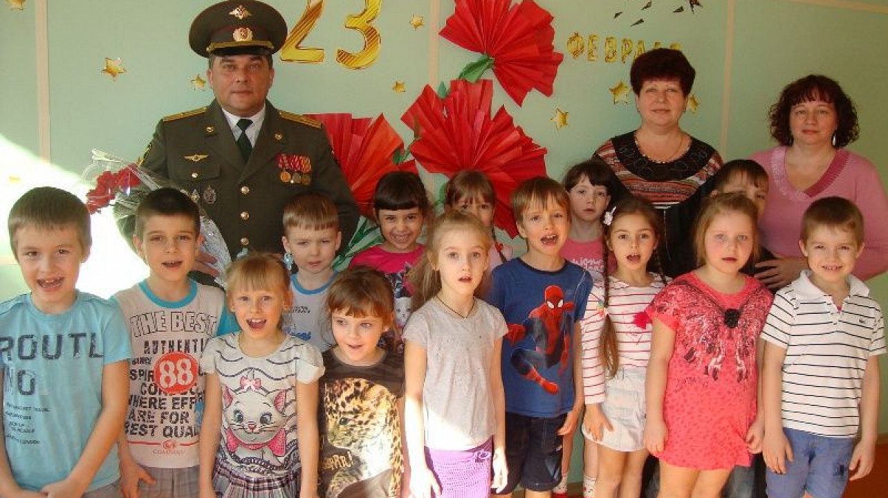 В детском саду № 121 состоялась встреча с офицером Российской армии