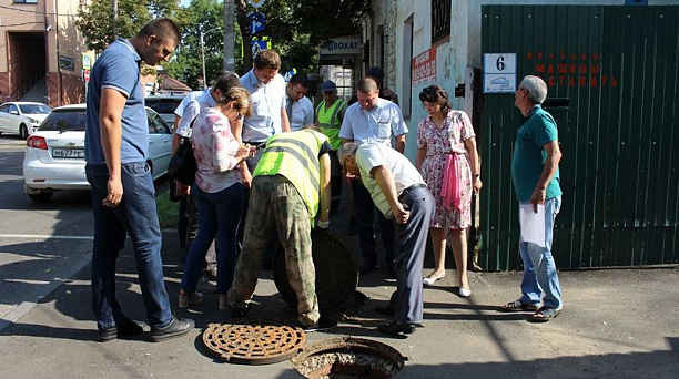 В Центральном округе продолжается борьба с незаконными врезками в ливневую канализацию