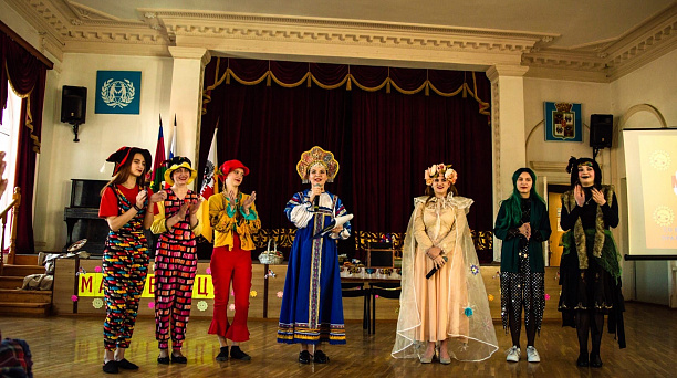 В Центре национальных культур отпраздновали Масленицу