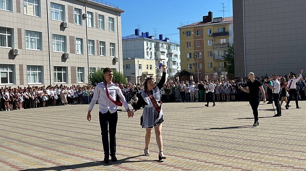 В добрый путь, дорогие выпускники!